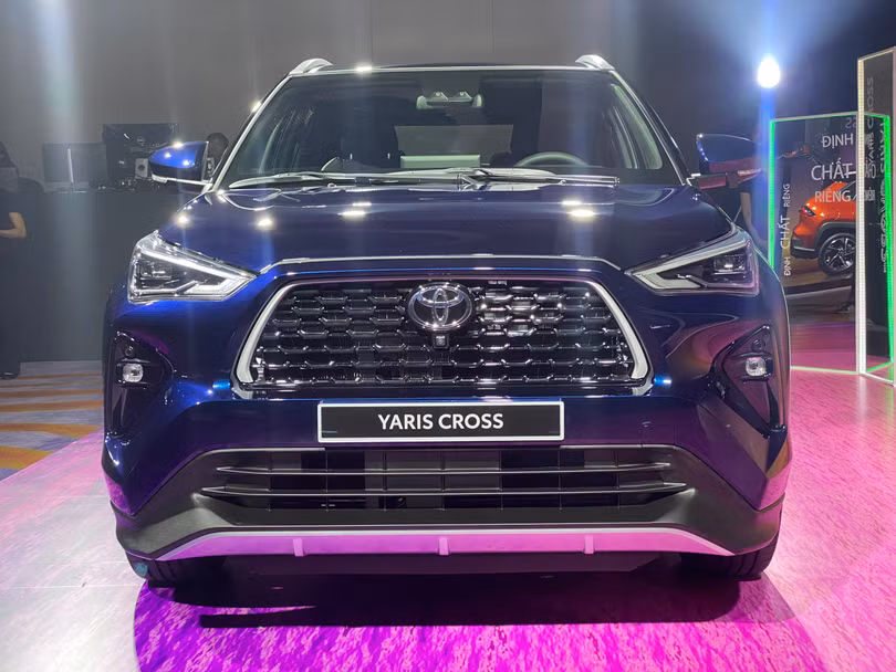 Toyota Yaris Cross 2024 chính thức ra mắt tại Việt Nam, giá từ 730 triệu