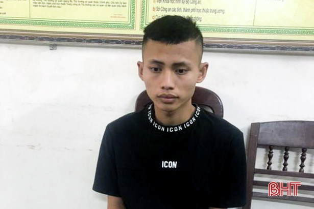 Khởi tố đối tượng tàng trữ trái phép chất ma túy 