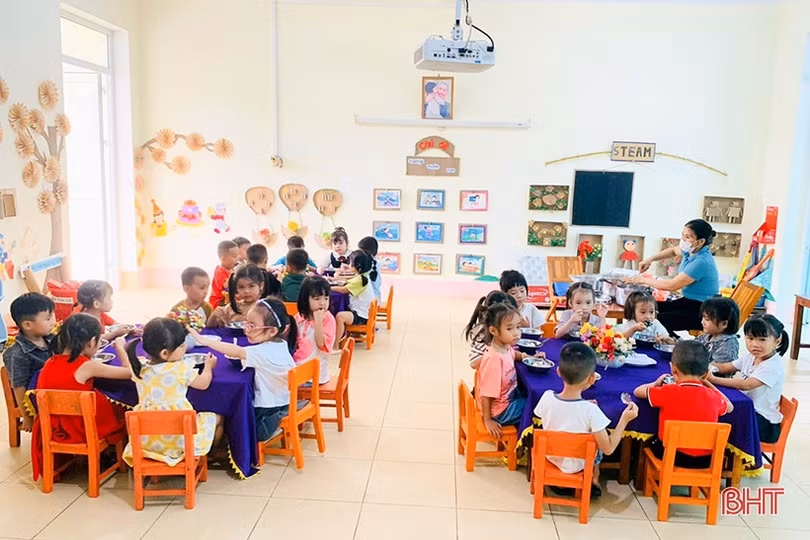 Các trường học ở Hà Tĩnh tăng cường đảm bảo an toàn bếp ăn bán trú