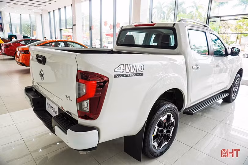 Cận cảnh những phiên bản Nissan Navara hút người mua của Nissan Hà Tĩnh
