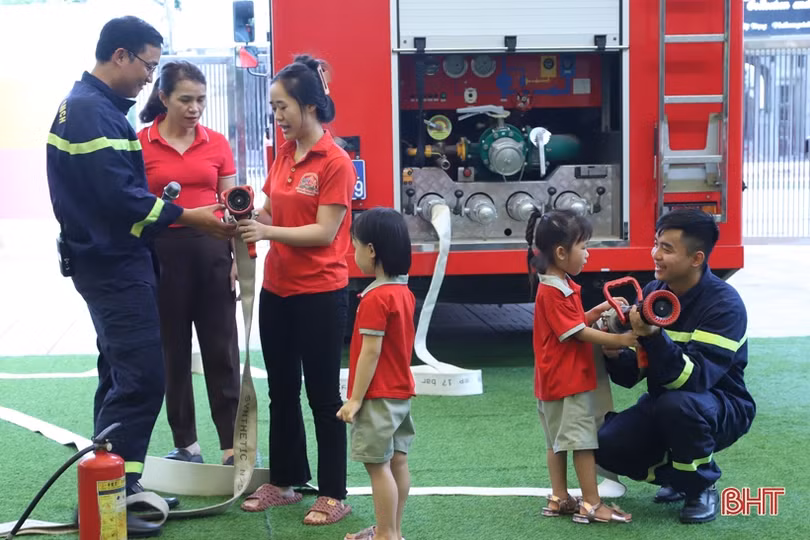 Hướng dẫn cách phòng cháy, thoát hiểm cho học sinh mầm non ở TP Hà Tĩnh