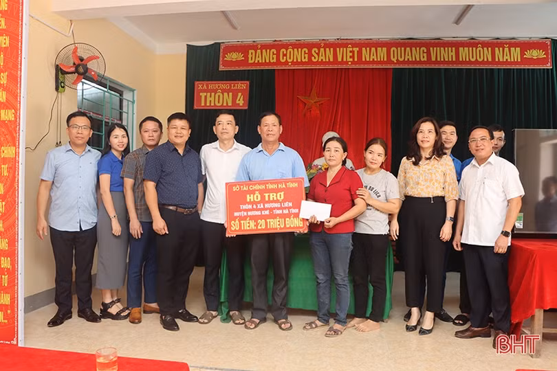 Sở Tài chính hỗ trợ Hương Khê xây dựng 2 nhà nhân ái và xây dựng NTM