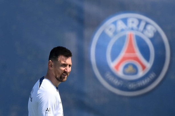 Messi: “Tôi là nhà vô địch thế giới duy nhất không được CLB chào đón”
