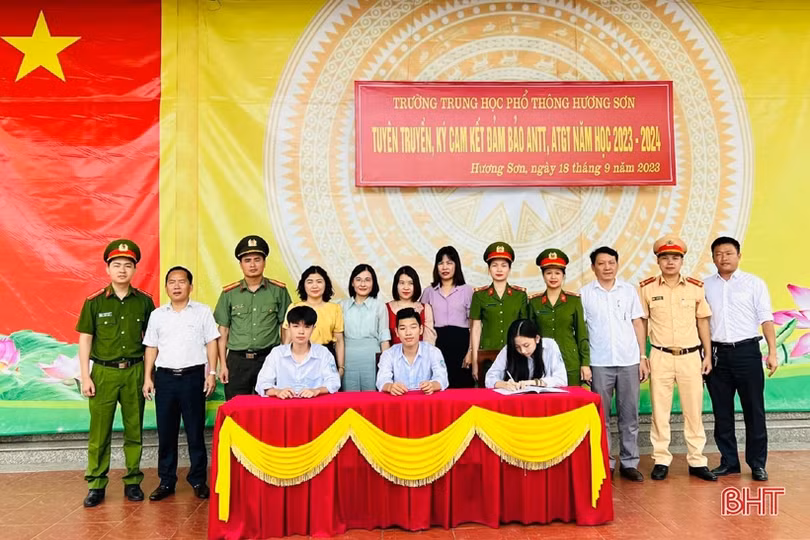 Trang bị kiến thức pháp luật cho 1.250 học sinh ở Hương Sơn