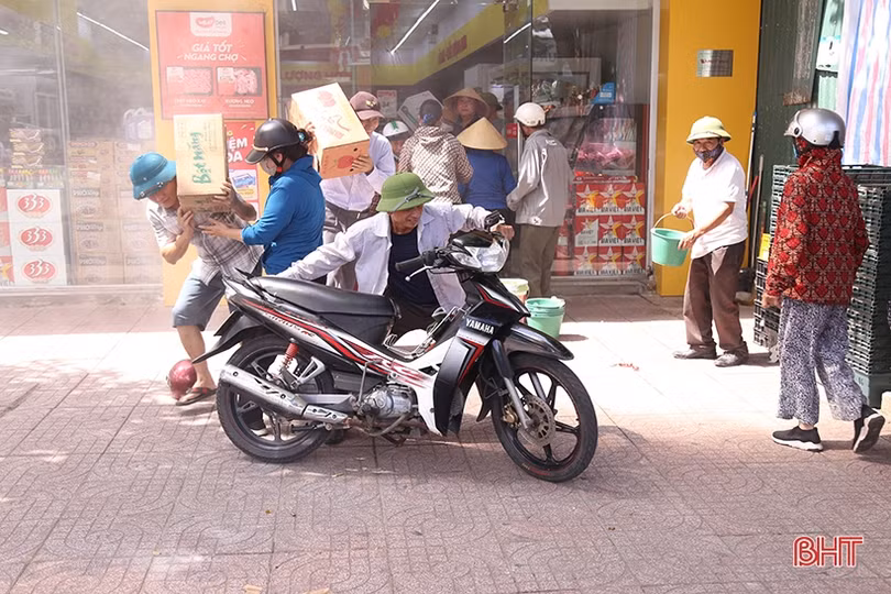 Thực tập phương án chữa cháy và cứu nạn, cứu hộ ở chợ Cày Thạch Hà