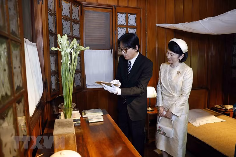 Hoàng Thái tử Nhật và Công nương thăm Khu di tích Chủ tịch Hồ Chí Minh