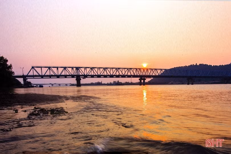 Ưu tiên xây dựng cầu Bến Thủy 3 nối Nghệ An với Hà Tĩnh