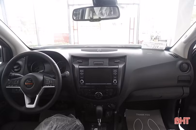 Cận cảnh những phiên bản Nissan Navara hút người mua của Nissan Hà Tĩnh