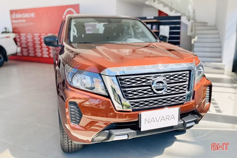 Cận cảnh những phiên bản Nissan Navara hút người mua của Nissan Hà Tĩnh