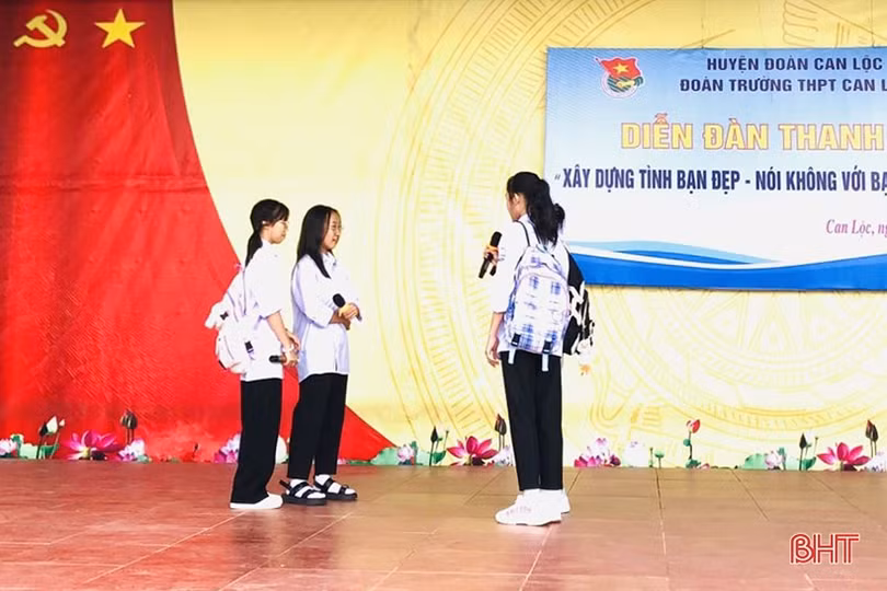 Giúp học sinh Hà Tĩnh xây dựng tình bạn đẹp, đẩy lùi bạo lực học đường