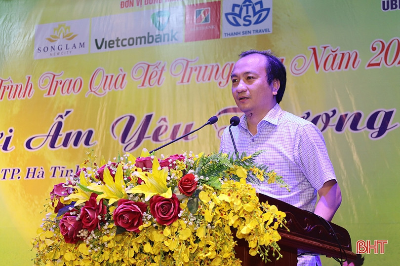 200 suất quà Trung thu đến với trẻ em gặp hoàn cảnh khó khăn ở TP Hà Tĩnh