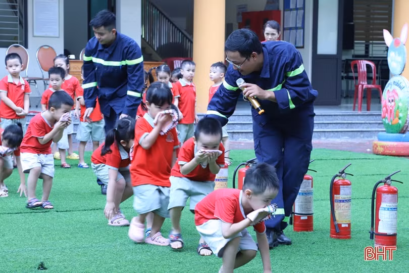 Hướng dẫn cách phòng cháy, thoát hiểm cho học sinh mầm non ở TP Hà Tĩnh