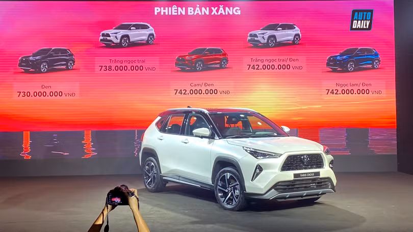 Toyota Yaris Cross 2024 chính thức ra mắt tại Việt Nam, giá từ 730 triệu