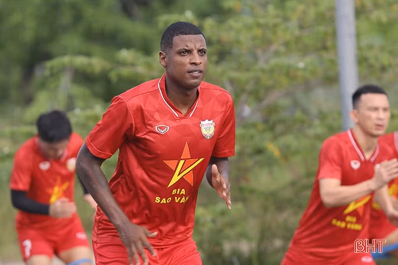 Điều thú vị về ngoại binh gần 10 tỷ đồng vừa gia nhập Hồng Lĩnh Hà Tĩnh