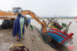 Nỗ lực ứng cứu tàu thuyền sau bão số 5