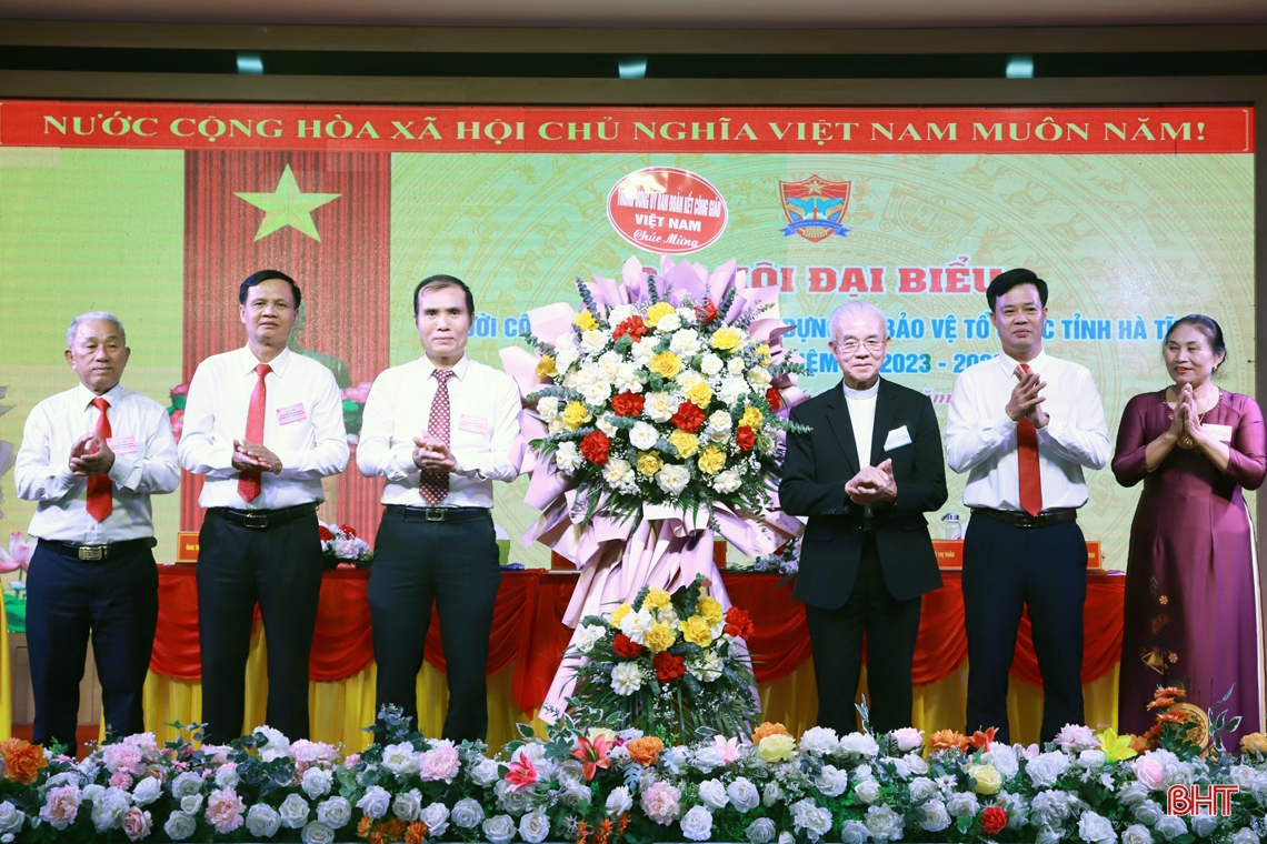 Đồng bào công giáo Hà Tĩnh đoàn kết, góp phần xây dựng và bảo vệ Tổ quốc