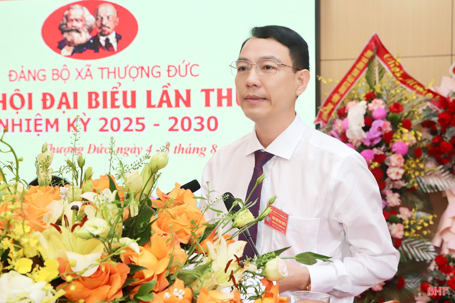 Đồng chí Nguyễn Quang Điền - Phó Bí thư Thường trực Đảng ủy xã Thượng Đức trình bày diễn văn khai mạc.