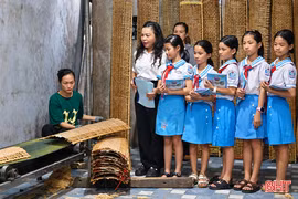 Mở rộng không gian lớp học, kết nối giá trị truyền thống