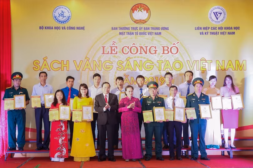 Công bố “Sách vàng Sáng tạo Việt Nam” 2019: Vinh danh 74 công trình