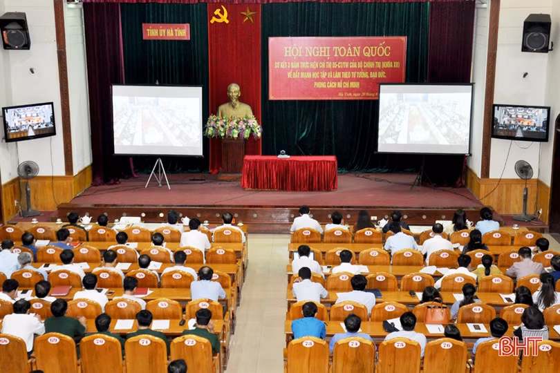 Người đứng đầu cần xác định rõ vai trò lãnh đạo, nêu gương trong thực hiện Chỉ thị 05