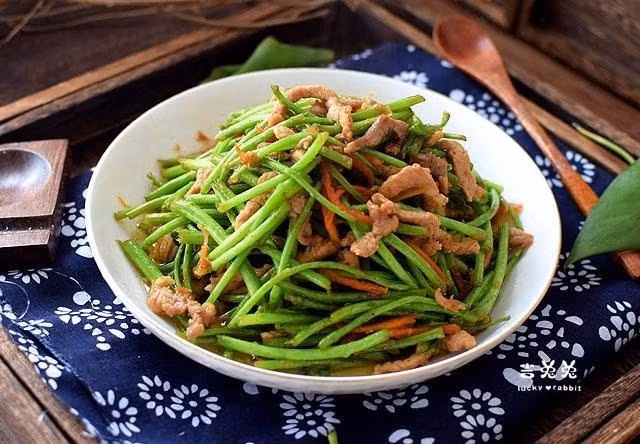 6 món thịt xào ngon bổ rẻ giúp “đổi gió” bữa cơm gia đình