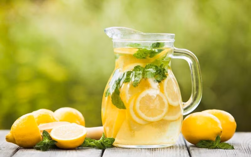 13 tác dụng đáng kinh ngạc của nước chanh