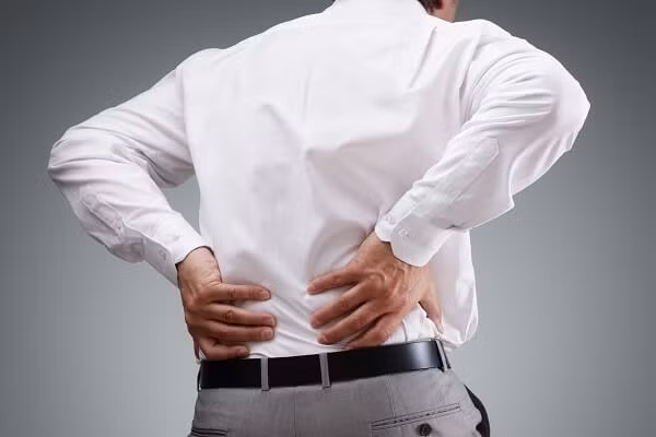 Dân công sở nguy cơ mắc loạt căn bệnh nghiêm trọng sau đây