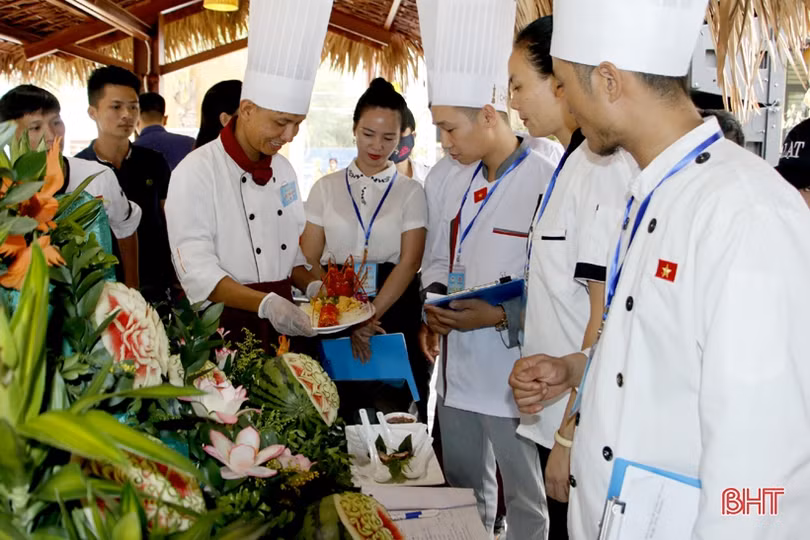 12 đội tranh tài “Tinh hoa ẩm thực Hà Tĩnh lần thứ 2”