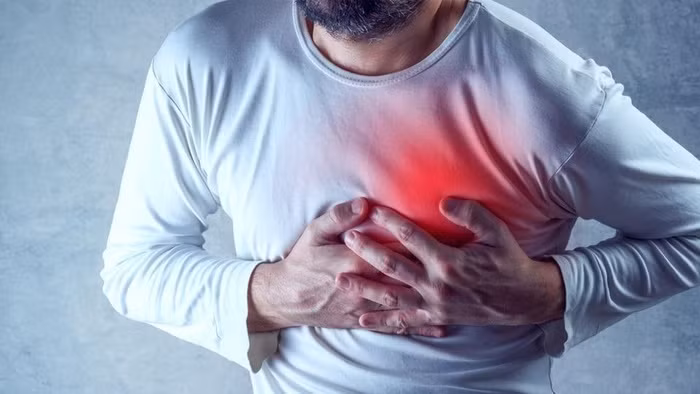 Dân công sở nguy cơ mắc loạt căn bệnh nghiêm trọng sau đây