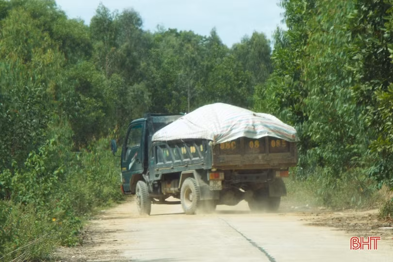 Một doanh nghiệp ở Lộc Hà “coi trời bằng vung”, khai thác cả ngàn khối đất khi chưa được phép!