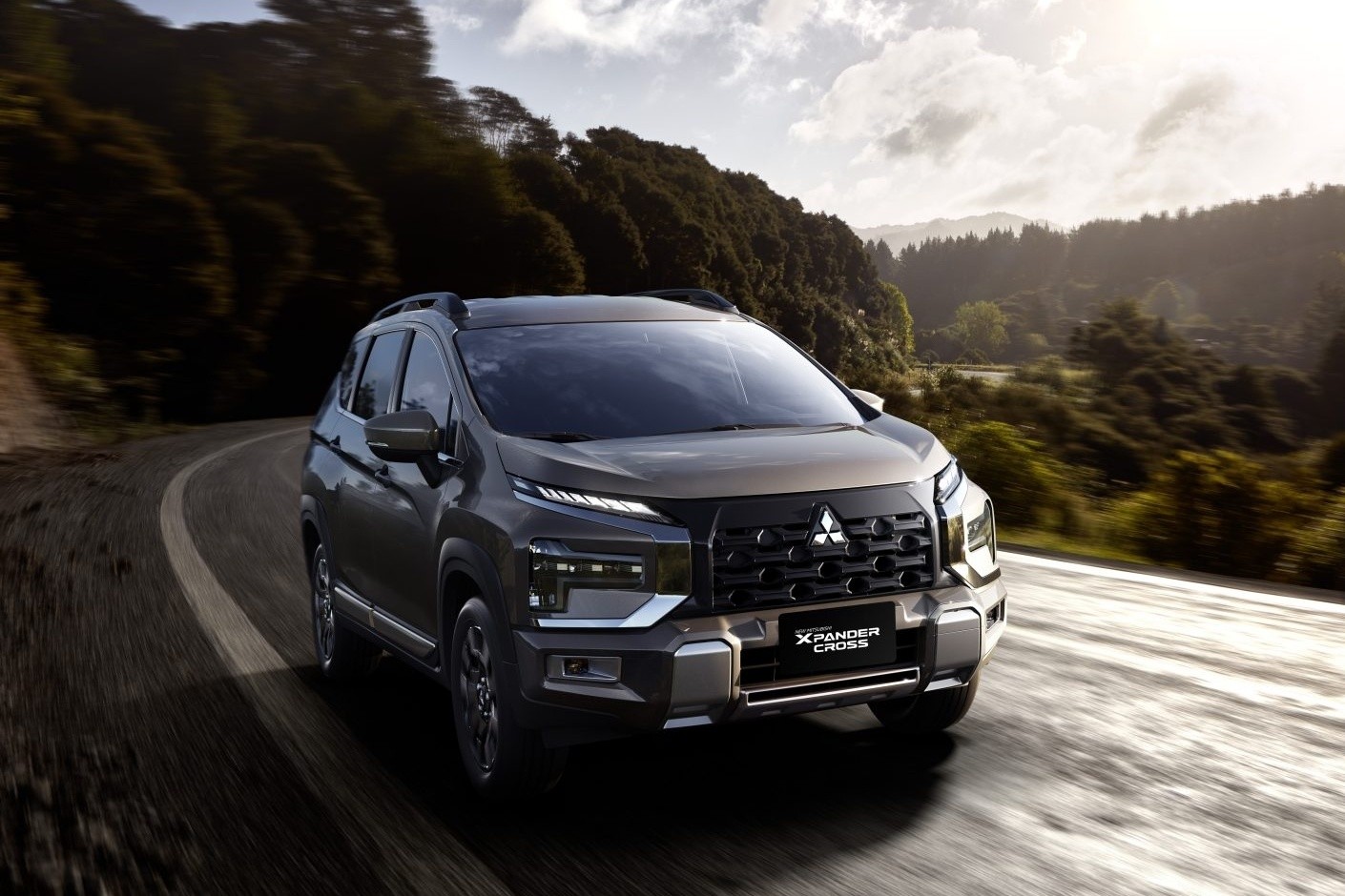 Mitsubishi đứng thứ tư toàn thị trường xe Việt trong nửa đầu năm nhờ tổng doanh số 21.617 xe. Xpander tiếp tục là mẫu xe bán chạy nhất giai đoạn 6 tháng vừa qua, tuy nhiên vai trò "gánh vác" doanh số đã được san sẻ bớt cho Xforce và Destinator. Ảnh: Mitsubishi.