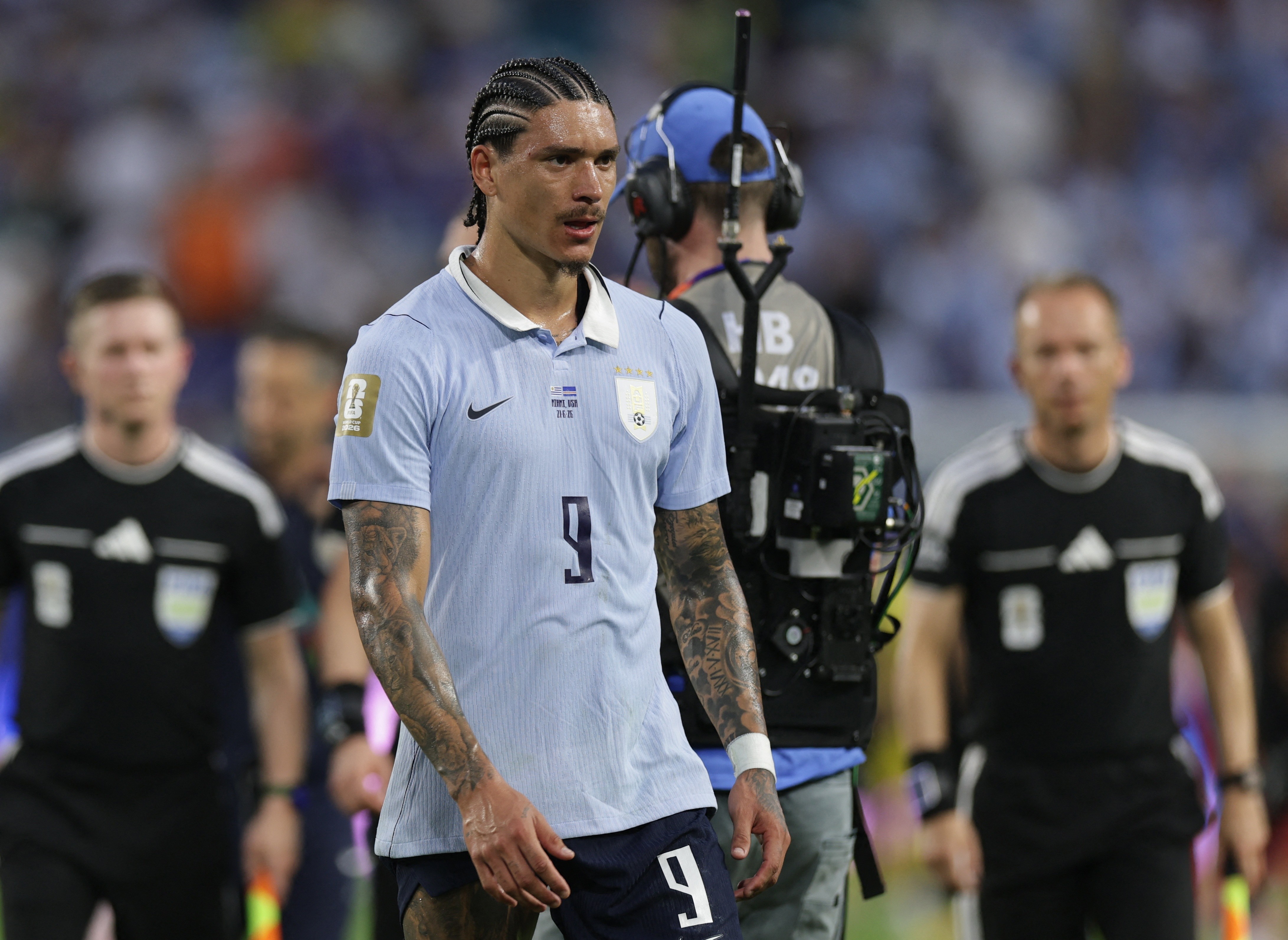 1. Darwin Nunez: Ngôi sao mang áo số 9 trải qua một kỳ World Cup 2026 đầy thất vọng cùng tuyển Uruguay. Thi đấu 156 phút qua 3 trận vòng bảng, anh hoàn toàn "tàng hình" với số 0 tròn trĩnh ở cả bàn thắng lẫn kiến tạo. Phong độ chạm đáy của Nunez, đỉnh điểm là màn trình diễn tệ hại ở cuộc chạm trán Tây Ban Nha, khiến cựu sao Liverpool nhận vô số chỉ trích từ người hâm mộ.