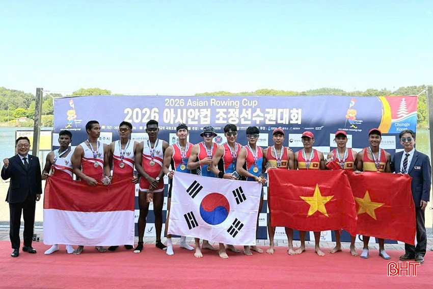 bqbht_br_vdv-hieu-quan-gianh-hcd-hieu-di-tat-quan-dung-ben-canh-hieu.jpg