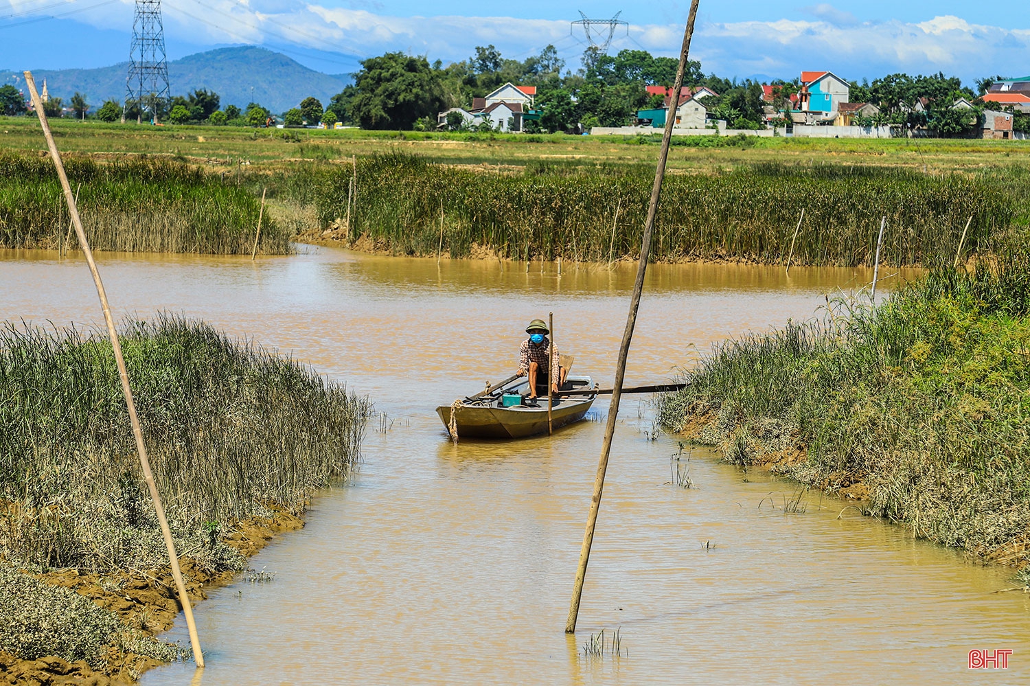 Xóm vạn chài Tiền Phong và khát vọng lên bờ