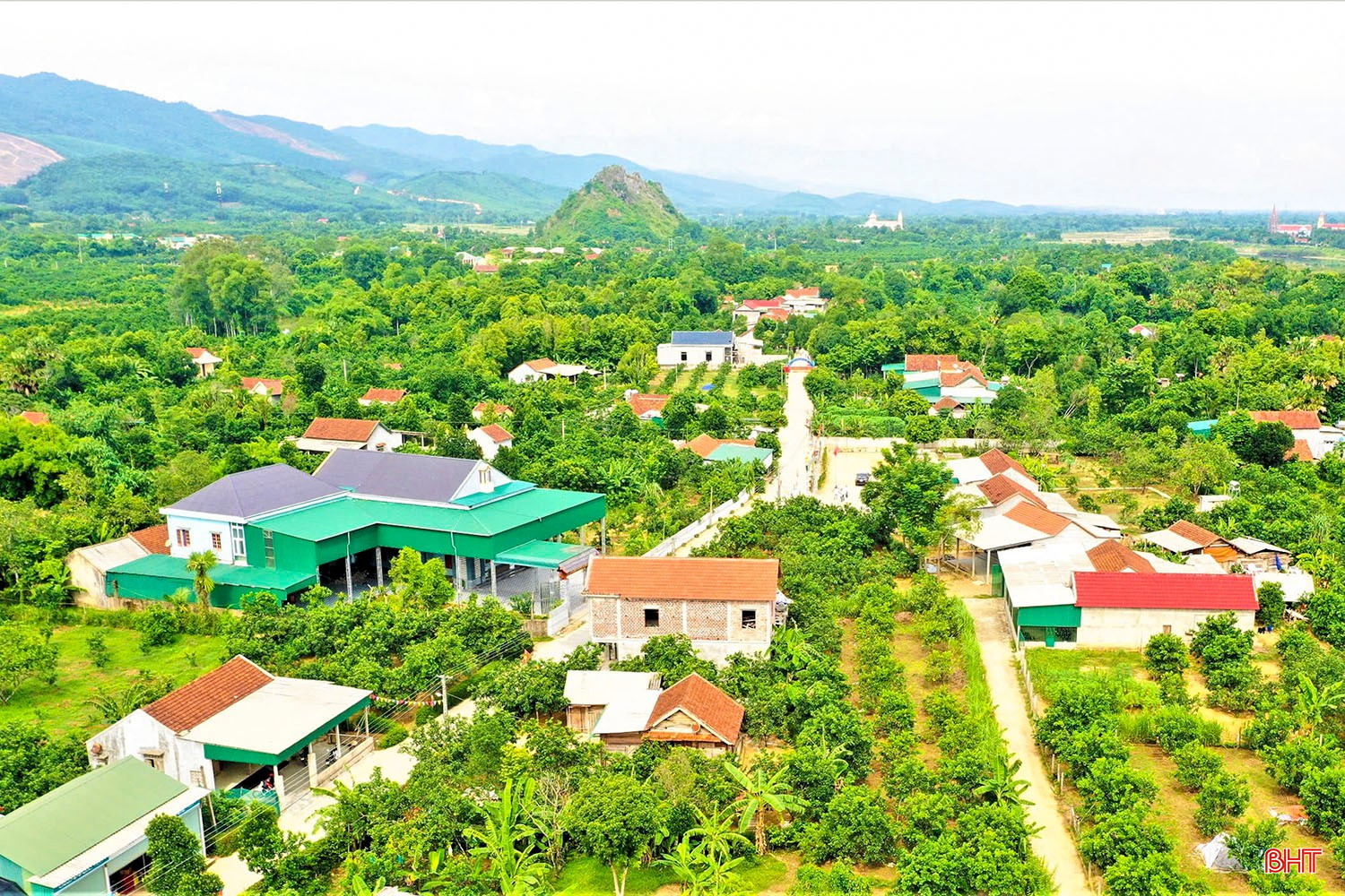bqbht_br_mot-goc-ntm-xa-huong-trach-huong-khe-hom-nay.jpg