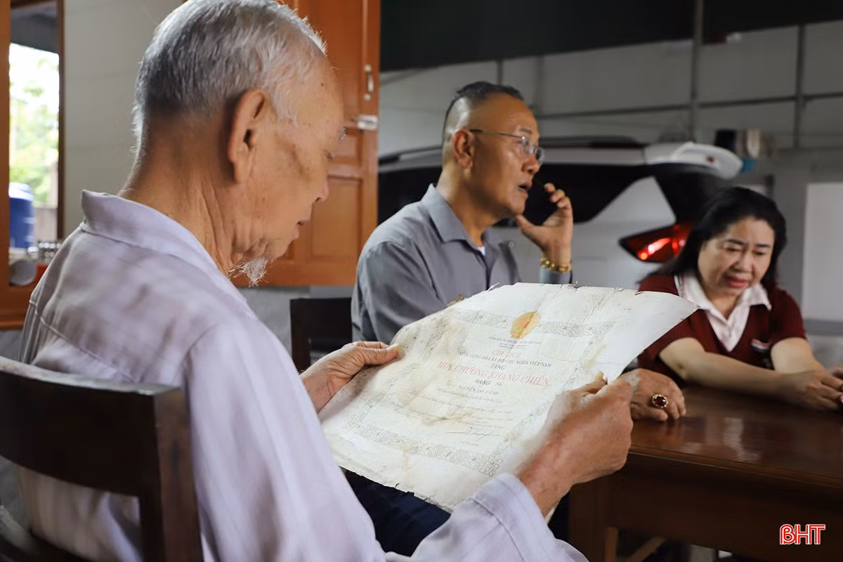 Chiến tranh đã lùi xa nhưng những ký ức về Chiến dịch Điện Biên Phủ vẫn vẹn nguyên trong tâm trí người cựu TNXP Nguyễn Trí Cảnh.