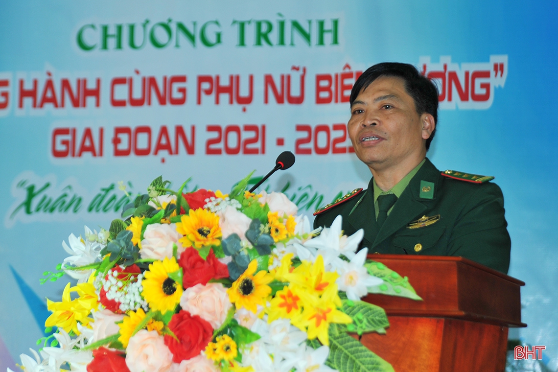 Ấm tình “Xuân đoàn kết - tết biên cương” ở Hà Tĩnh