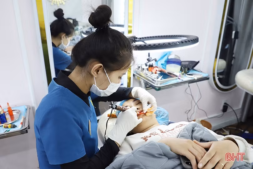 Dịch vụ làm đẹp phục vụ chị em vào mùa cao điểm