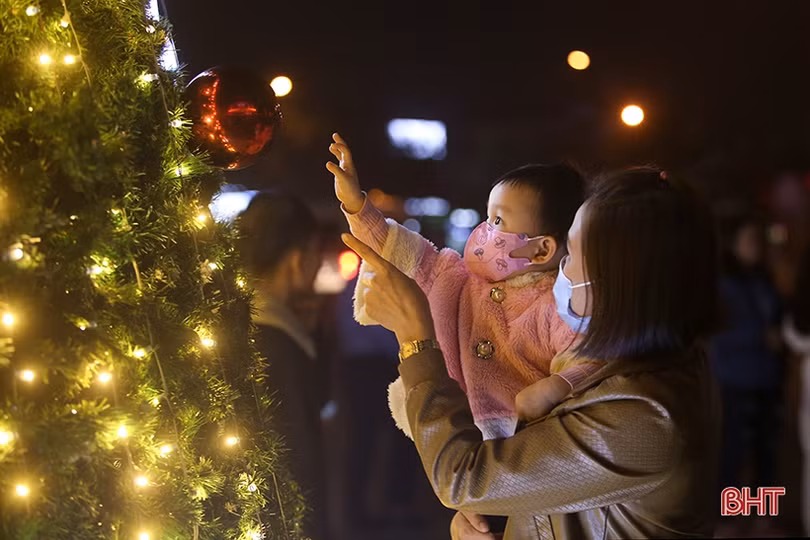 Người dân Hà Tĩnh vui đón Giáng sinh
