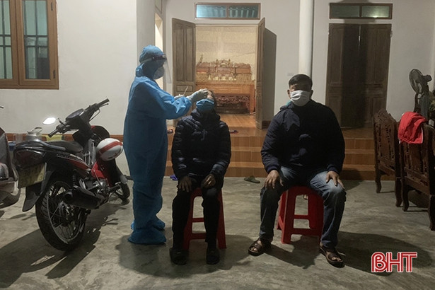 Cẩm Xuyên truy vết được 34 F1 liên quan đến ca mắc COVID-19