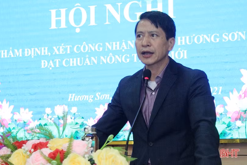 Trình thẩm định công nhận huyện Hương Sơn đạt chuẩn nông thôn mới