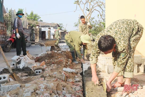 Huy động tối đa nguồn lực, thảm nhựa hơn 22km đường GTNT ở Nghi Xuân