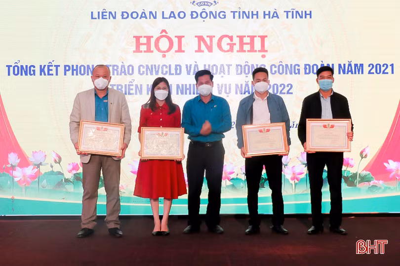 Công đoàn Hà Tĩnh khắc phục khó khăn, thiết thực hướng về người lao động