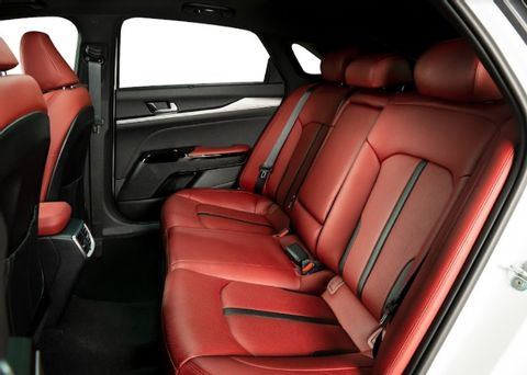 Kia K5 2022: Sedan hạng D đáng sở hữu nhất phân khúc