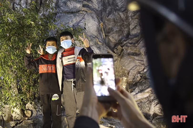 Người dân Hà Tĩnh vui đón Giáng sinh