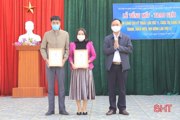 Nghi Xuân trao 14 giải các cuộc thi sáng tạo năm 2021