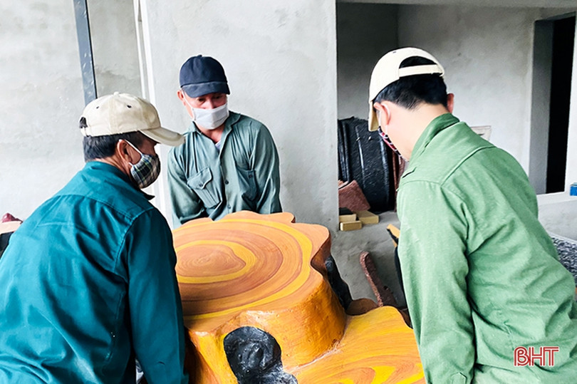 TP Hà Tĩnh kiên quyết dẹp nạn lấn chiếm vỉa hè QL 1 đoạn phía Nam Cầu Phủ ảnh 7 TP Hà Tĩnh kiên quyết dẹp nạn lấn chiếm vỉa hè QL 1 đoạn phía Nam Cầu Phủ