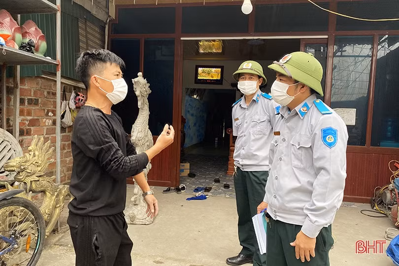 TP Hà Tĩnh kiên quyết dẹp nạn lấn chiếm vỉa hè QL 1 đoạn phía Nam Cầu Phủ