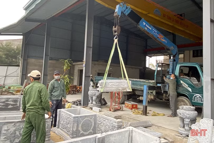 TP Hà Tĩnh kiên quyết dẹp nạn lấn chiếm vỉa hè QL 1 đoạn phía Nam Cầu Phủ