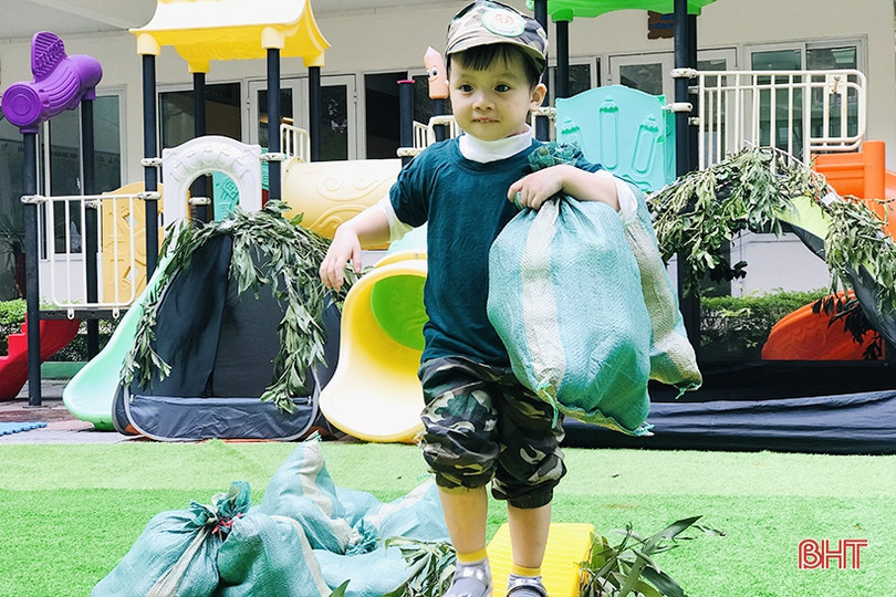 Bé mầm non Trí Đức hóa thân thành những chiến sỹ nhí